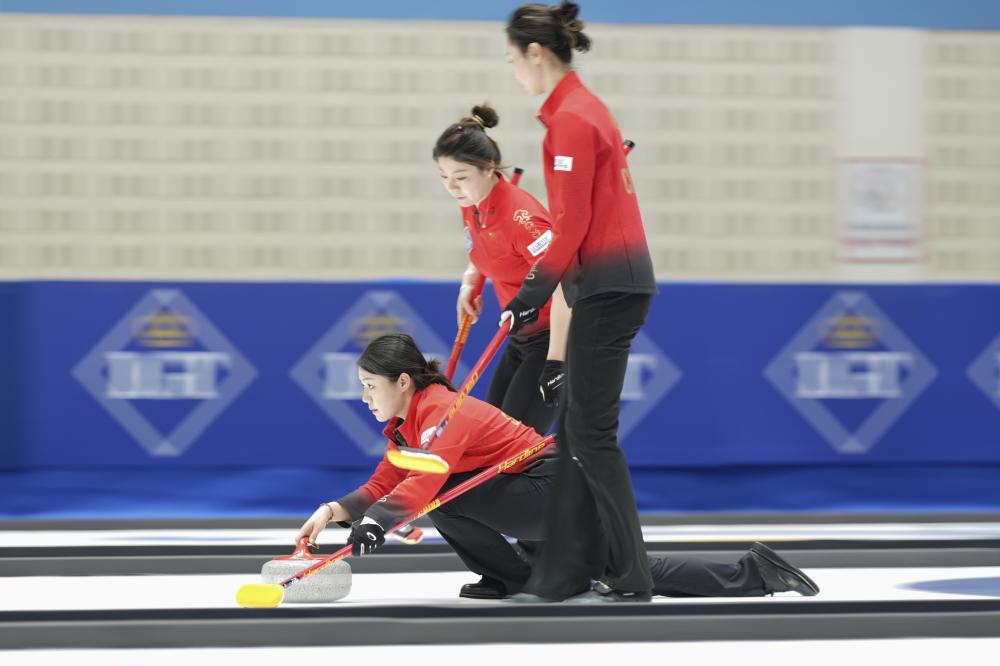 科尔：明日可能有5名球员复出&今天上场的一些球员将不会登场